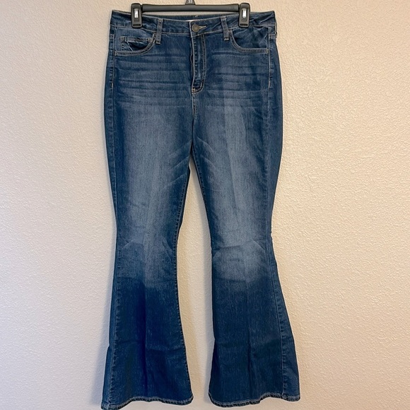 Juniors flare jeans size 13, 32” inseam from Kohls. - Picture 1 of 8